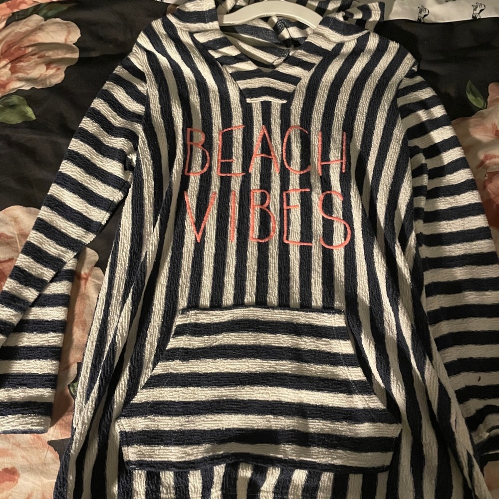 Beach vibes pull over